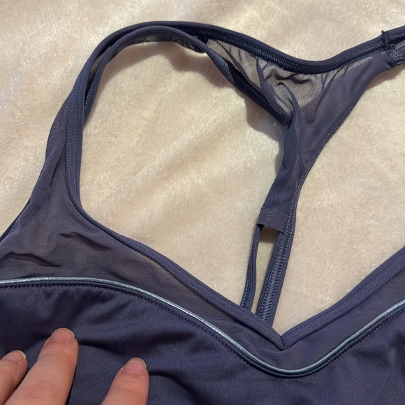 NWOT VS sports bra - Picture 2 of 4